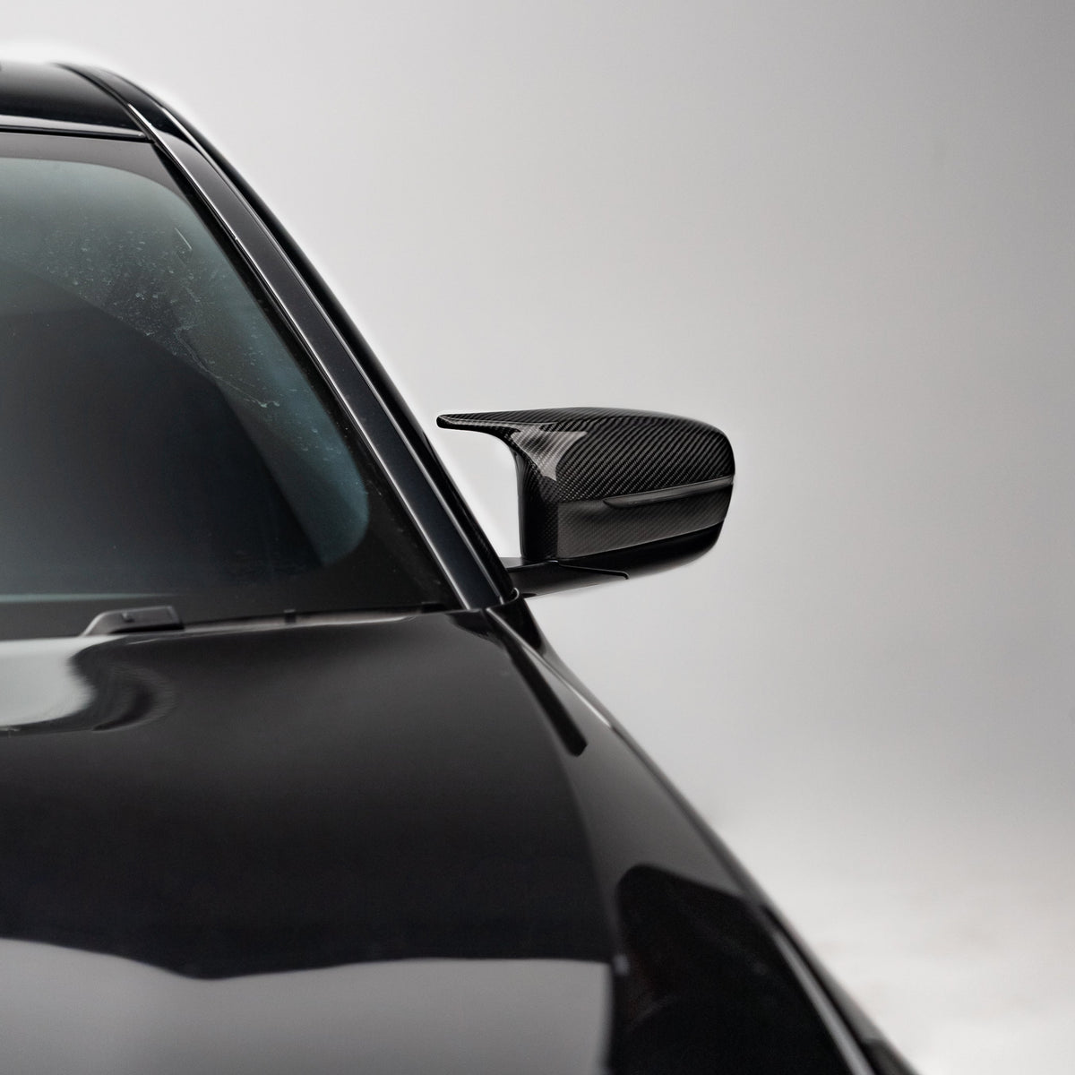 M Performance Style Carbon Mirror Caps for BMW 5 Series G30 G31 / 8 Series G14 G15 G16 – image 4