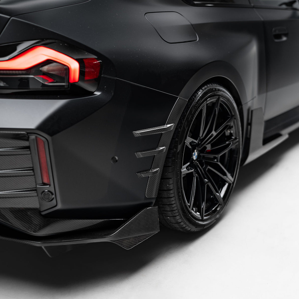 M Performance Style Pre Pregged Dry Carbon Fiber Rear Fender Arch Trim Set for BMW M2 G87 2023+ – image 3