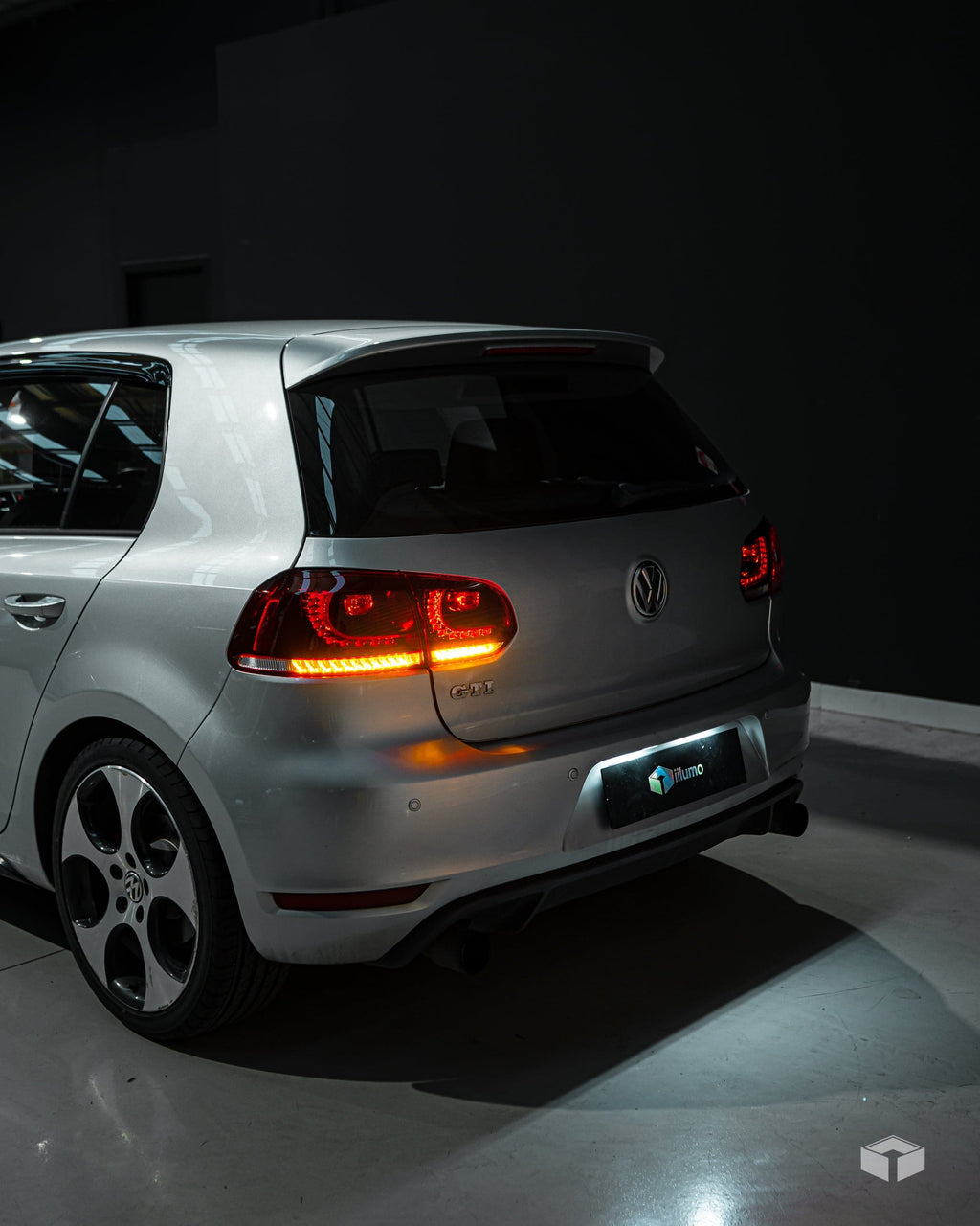 2008-2013 VW Golf MK6R Style Sequential LED Tail Lights – image 3