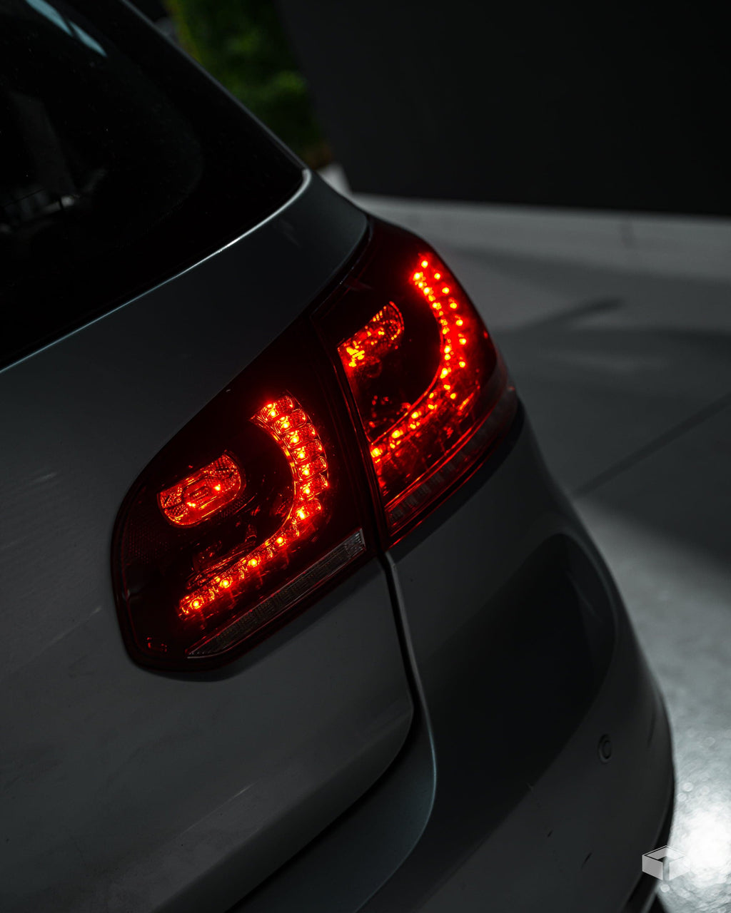 2008-2013 VW Golf MK6R Style Sequential LED Tail Lights – image 6