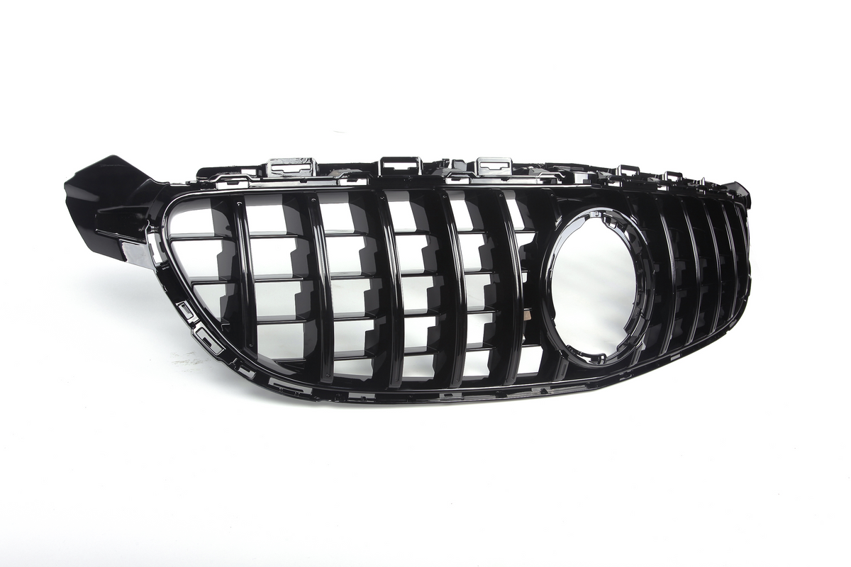 AMG Panamericana Style Grille for Mercedes-Benz C63 C205/W205 - Black 2019-2022 – image 4