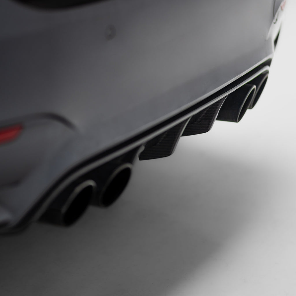 M Performance Style Pre Pregged Dry Carbon Fiber Rear Diffuser for BMW M3 F80 / M4 F82 F83 2014-2020 – image 5