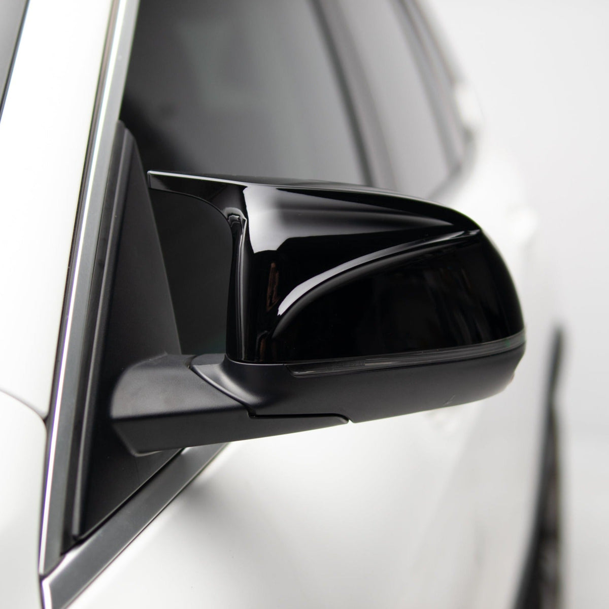 M Performance Style Gloss Black Mirror Caps for BMW X3/X4/X5/X6/X7 G01 G02 G03 G05 G06 G07 – image 9