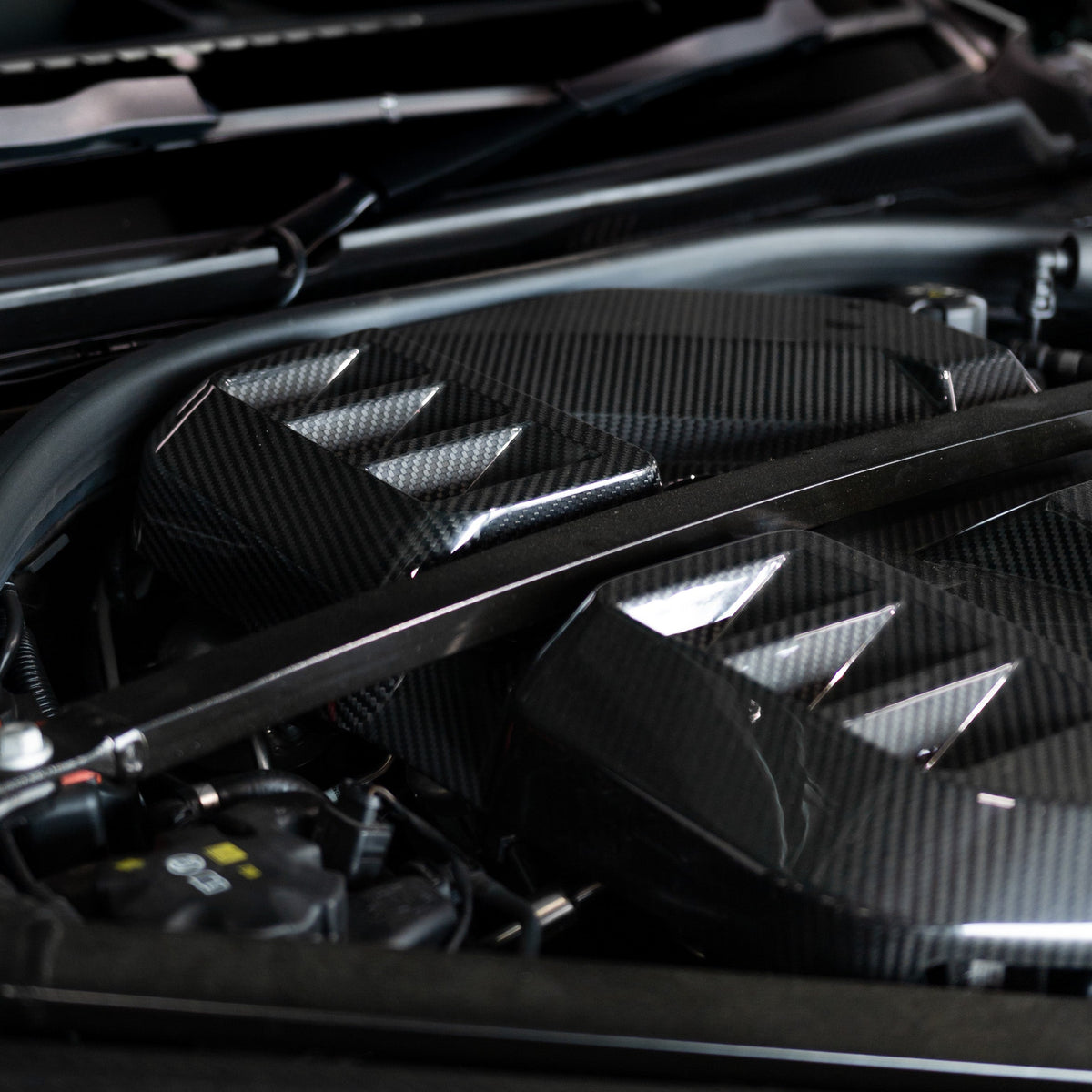 OEM Style Pre Pregged Dry Carbon Engine Cover For BMW M2 G87 / M3 G80 G81 / M4 G82 G83 2020+ – image 3