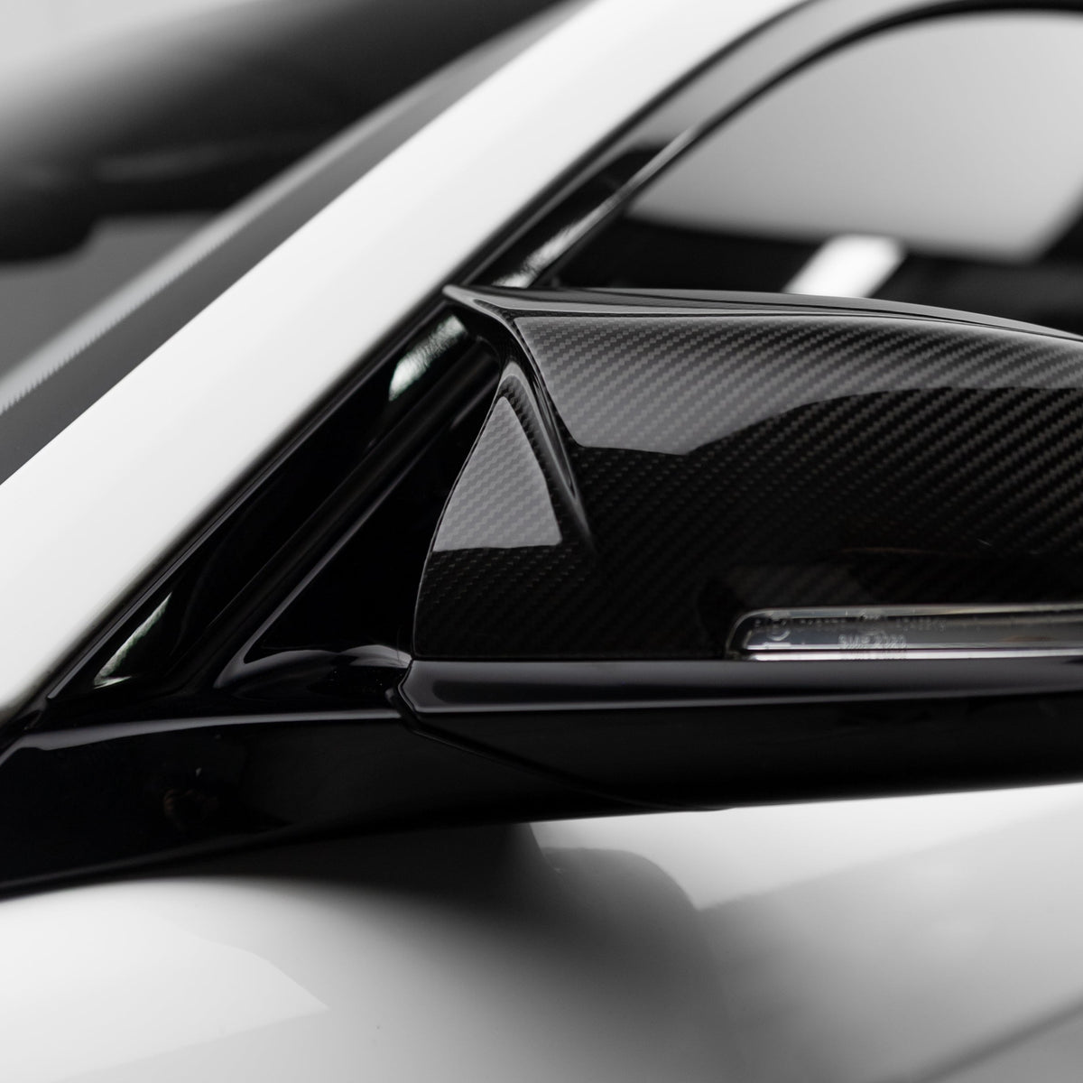M Performance Style Pre Pregged Carbon Fiber Mirror Caps for BMW 1/2/3/4 Series F20 F22 F23 F30 F32 F33 F36 F8 – image 5