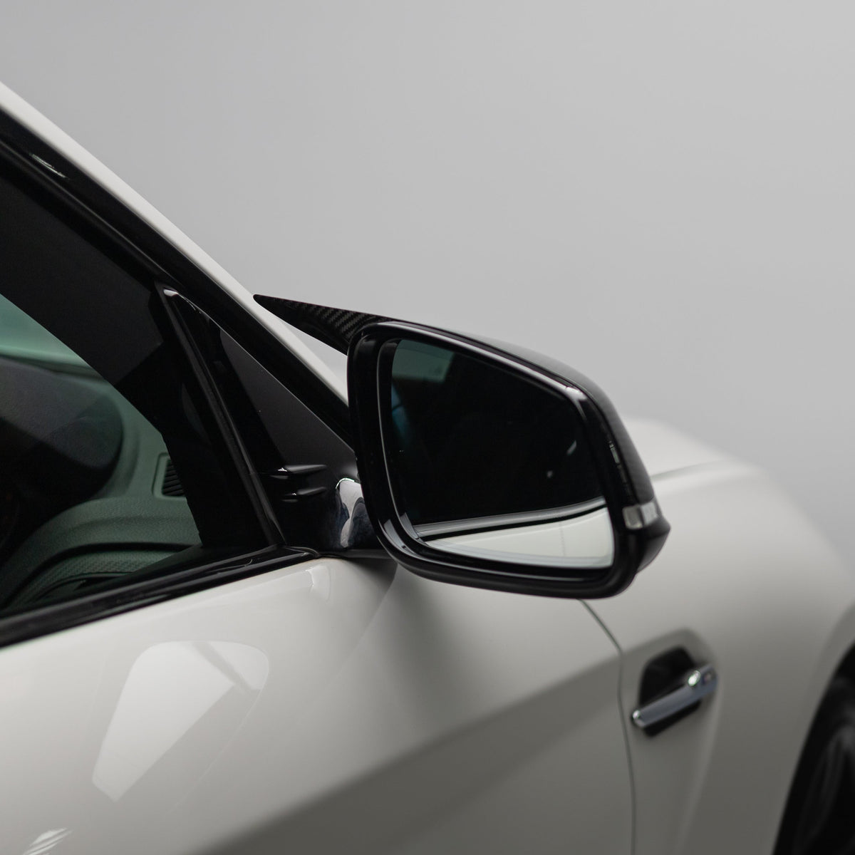 M Performance Style Pre Pregged Carbon Fiber Mirror Caps for BMW 1/2/3/4 Series F20 F22 F23 F30 F32 F33 F36 F8 – image 4