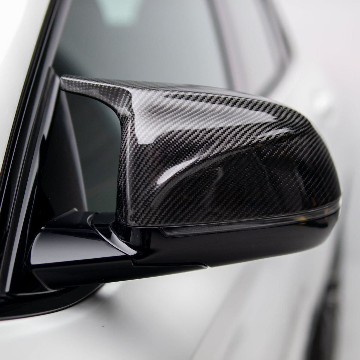 M Performance Style Pre Pregged Carbon Mirror Caps for BMW X3/X4/X5/X6/X7 G01 G02 G03 G05 G06 G07 – image 3