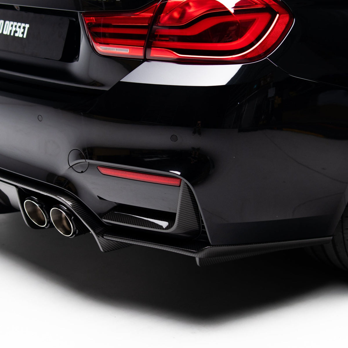 MP Style Rear Bumper Splitters Pre Pregged Dry Carbon for BMW M3 F80 / M4 F82/F83 2014-2020 – image 4