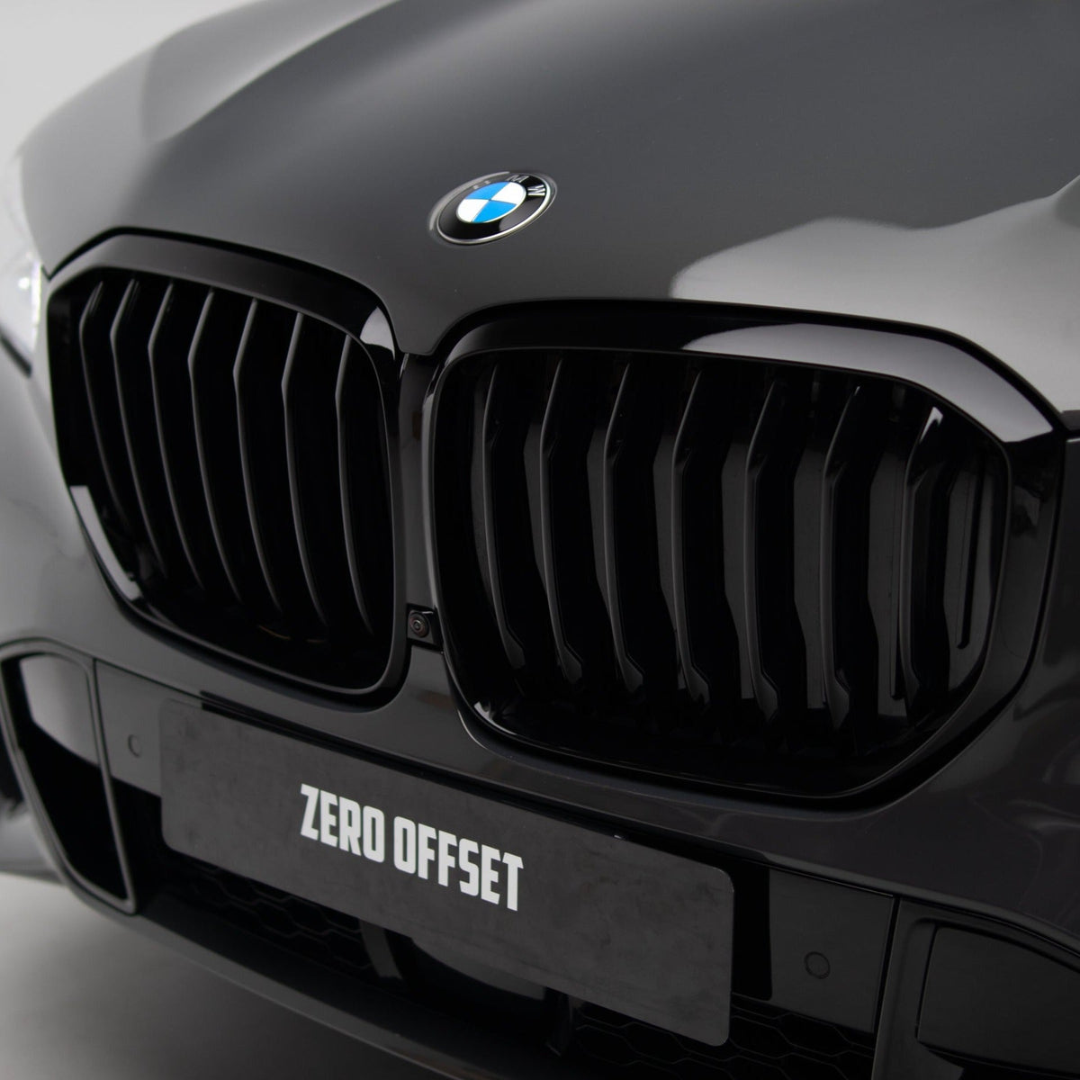 M Performance Gloss Black Grille (Dual Slat) For BMW X5 G05 Pre-LCI 2018-2023 – image 4