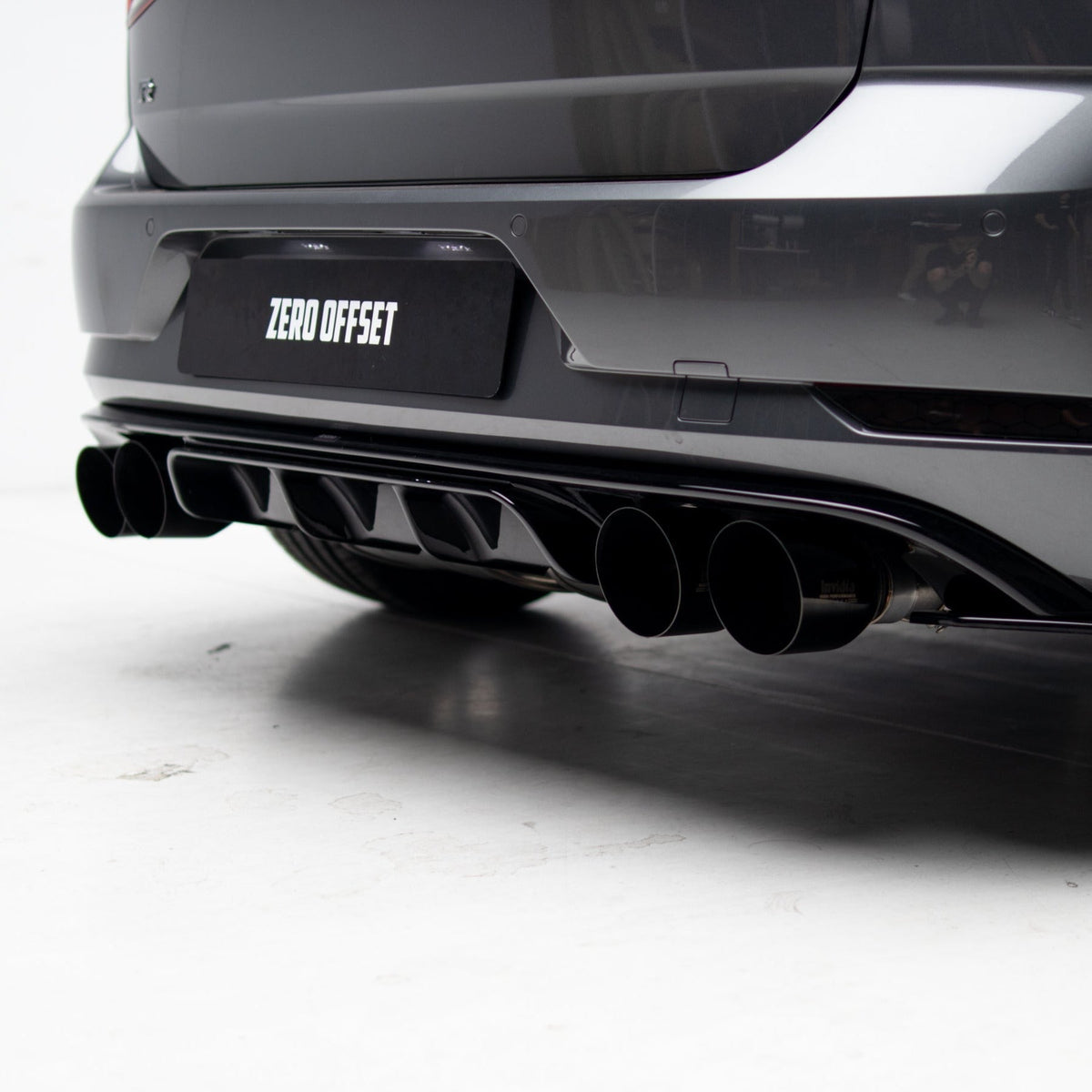 EVO-1 Rear Diffuser for Volkswagen Golf MK7.5R 2018-2021 – image 8