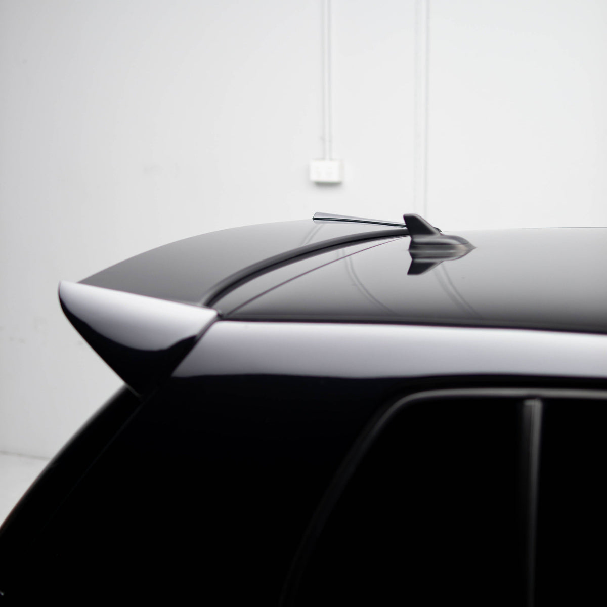 OSIR Style Spoiler for Volkswagen Golf MK6 GTI/R Hatch 2008-2012 – image 12
