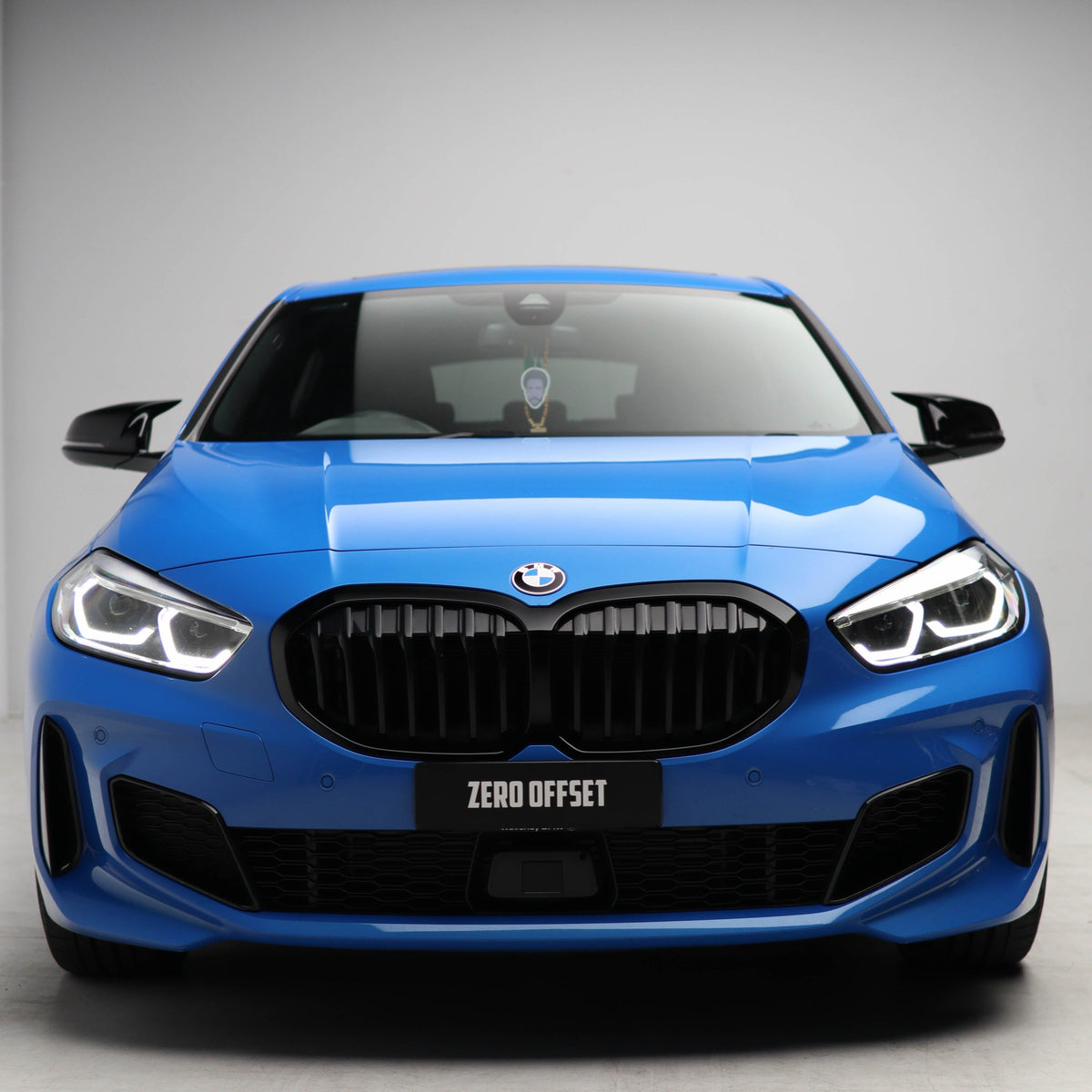 M Performance Gloss Black Grille (Single Slat) For BMW 1 Series F40 2020+ – image 5