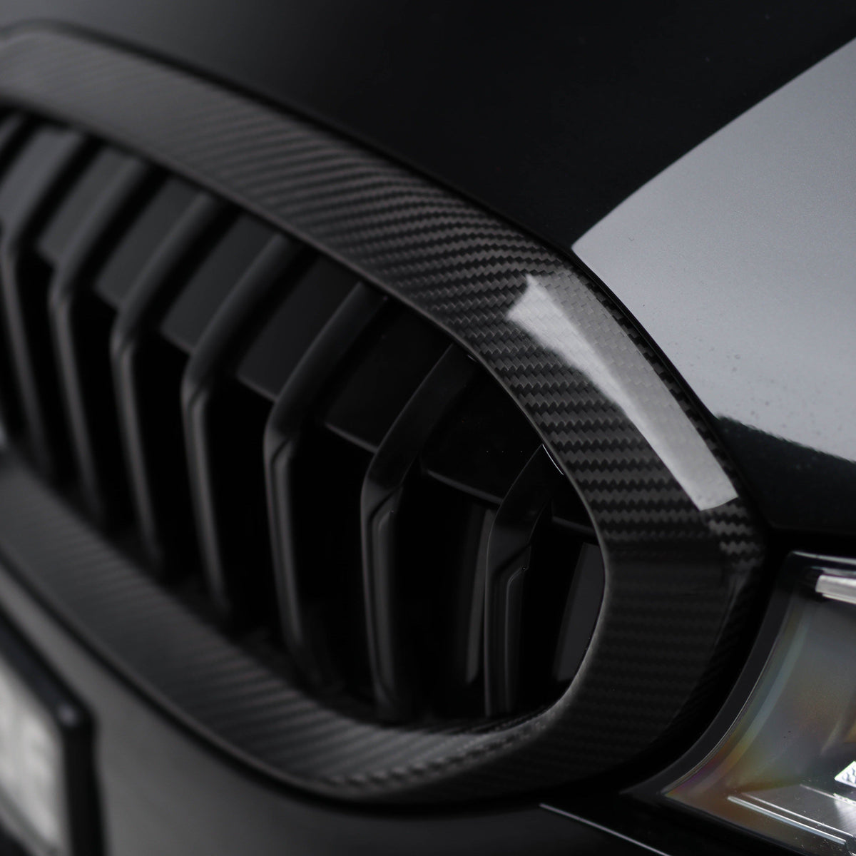M Performance Style Pre Pregged Dry Carbon Fiber Grille (Single Slat) for BMW 3 Series G20 Pre LCI 2018-2021 – Photo 6