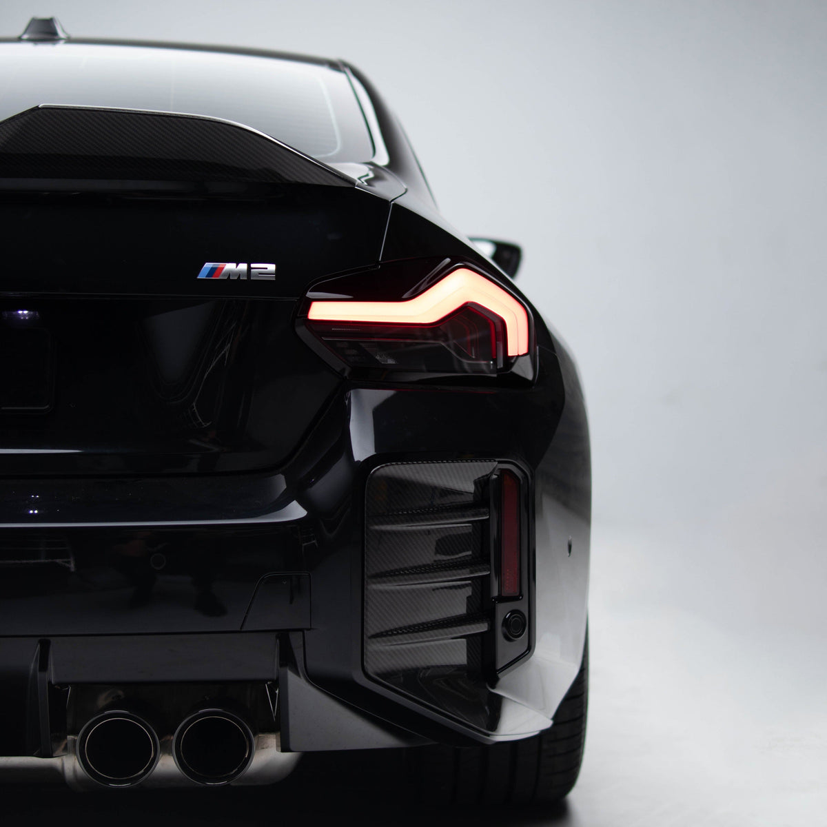 M Performance Style Pre Pregged Dry Carbon Fiber Rear Bumper Trim for BMW M2 G87 2023+ – image 8