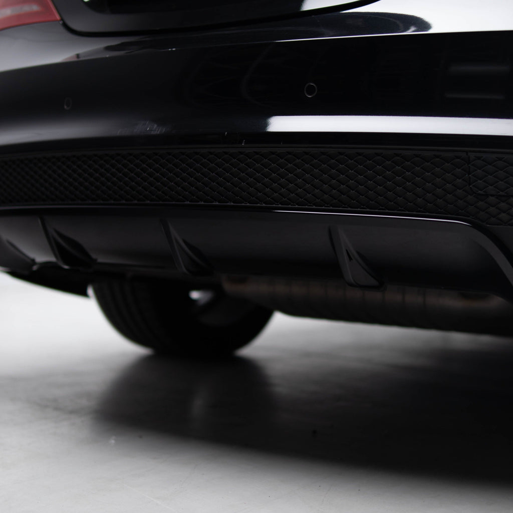 AMG Style Rear Diffuser & Exhaust Tips for Mercedes-Benz CLA Class C117 Coupe / X117 Wagon 2014-2016 – Photo 6