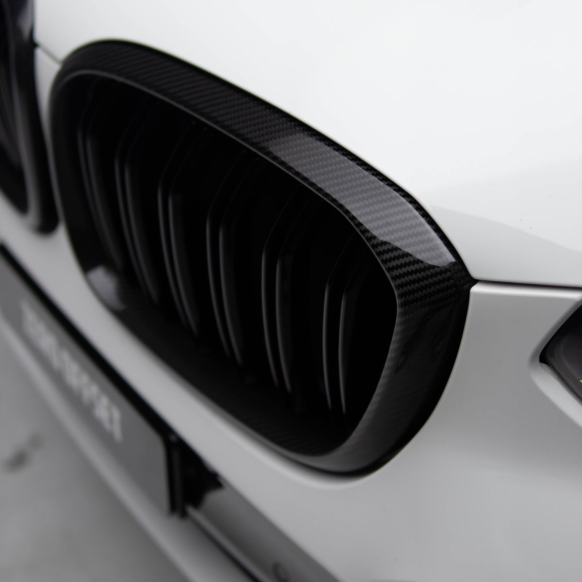M Performance Style Pre Pregged Dry Carbon Fiber Grille (Dual Slat) for BMW X3 G01 / X4 G02 Pre LCI 2017-2021 – Photo 4