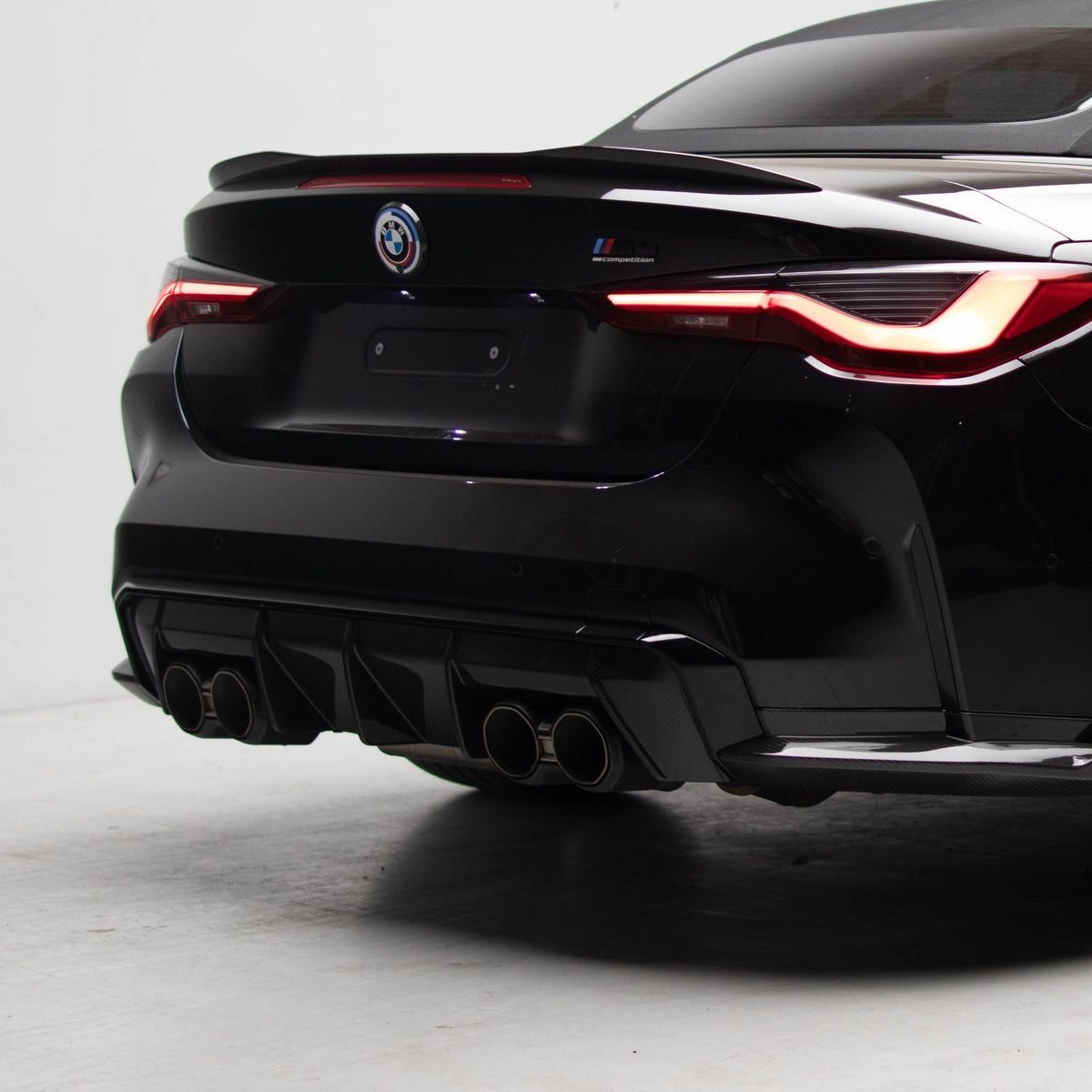 M-Performance Style Pre Pregged Dry Carbon Diffuser for BMW M3 G80 G81 / M4 G82 G83 (Standard Quad Tip) 2020+ – image 6