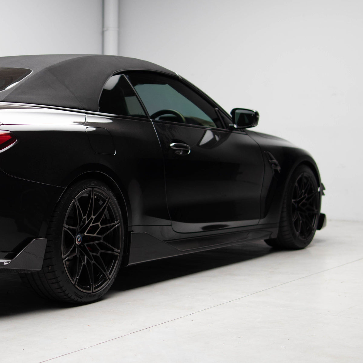 M Performance Style Pre Pregged Dry Carbon Side Skirts for BMW M4 G82 G83 2020+ – image 3