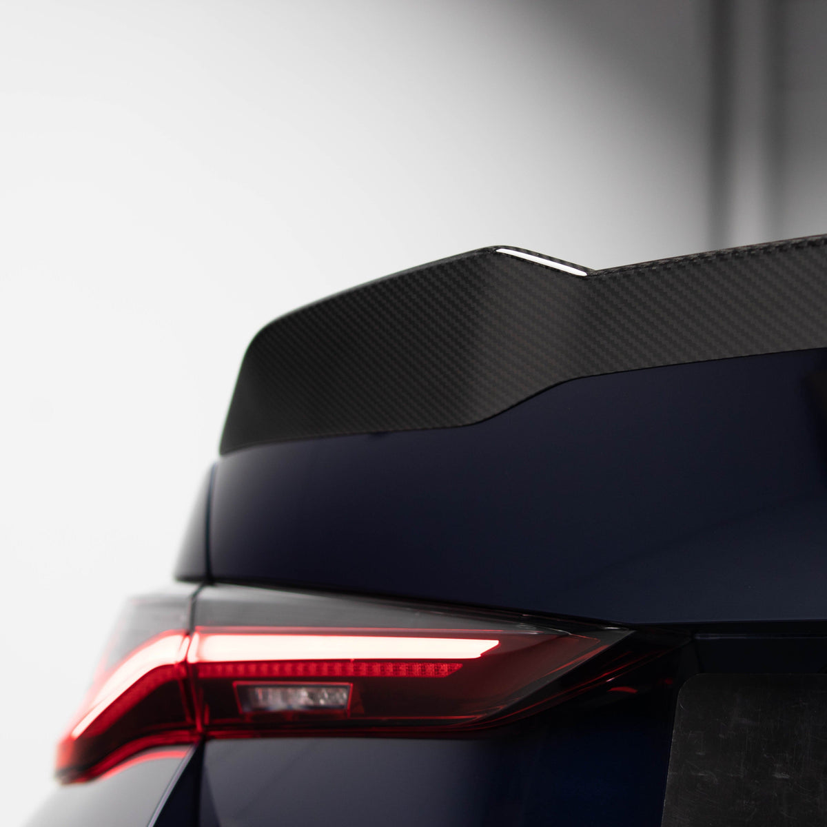 M Performance Style Pre Pregged Dry Carbon Spoiler for BMW 4 Series Gran Coupe G26 2020+ – image 3