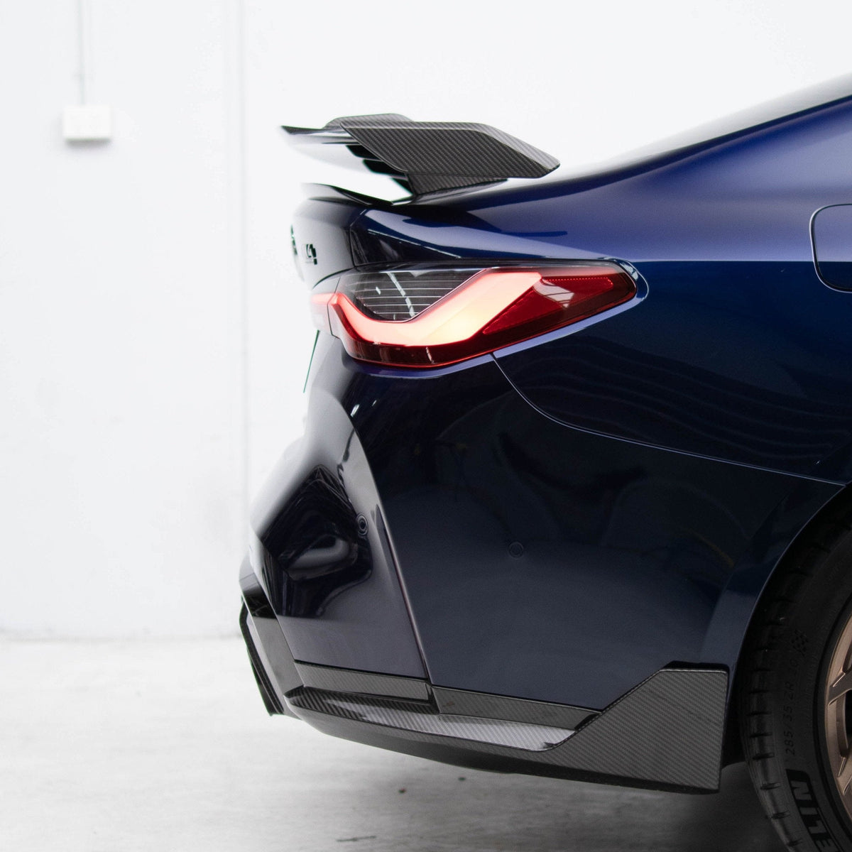 M-Performance Style Pre Pregged Dry Carbon Fiber Wing Spoiler for BMW 3 Series G20 / 4 Series G22 / M3 G80 / M – image 25