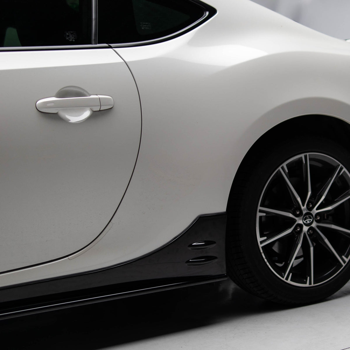 STI Style Side Skirts for Toyota 86 (ZN6)/Subaru BRZ (ZC6) 2012-2021 – image 15