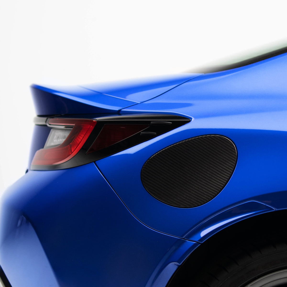 Dry Carbon Fuel Cap Cover for Subaru BRZ (ZD8) / Toyota GR86 (ZN8) 2022+ – image 4