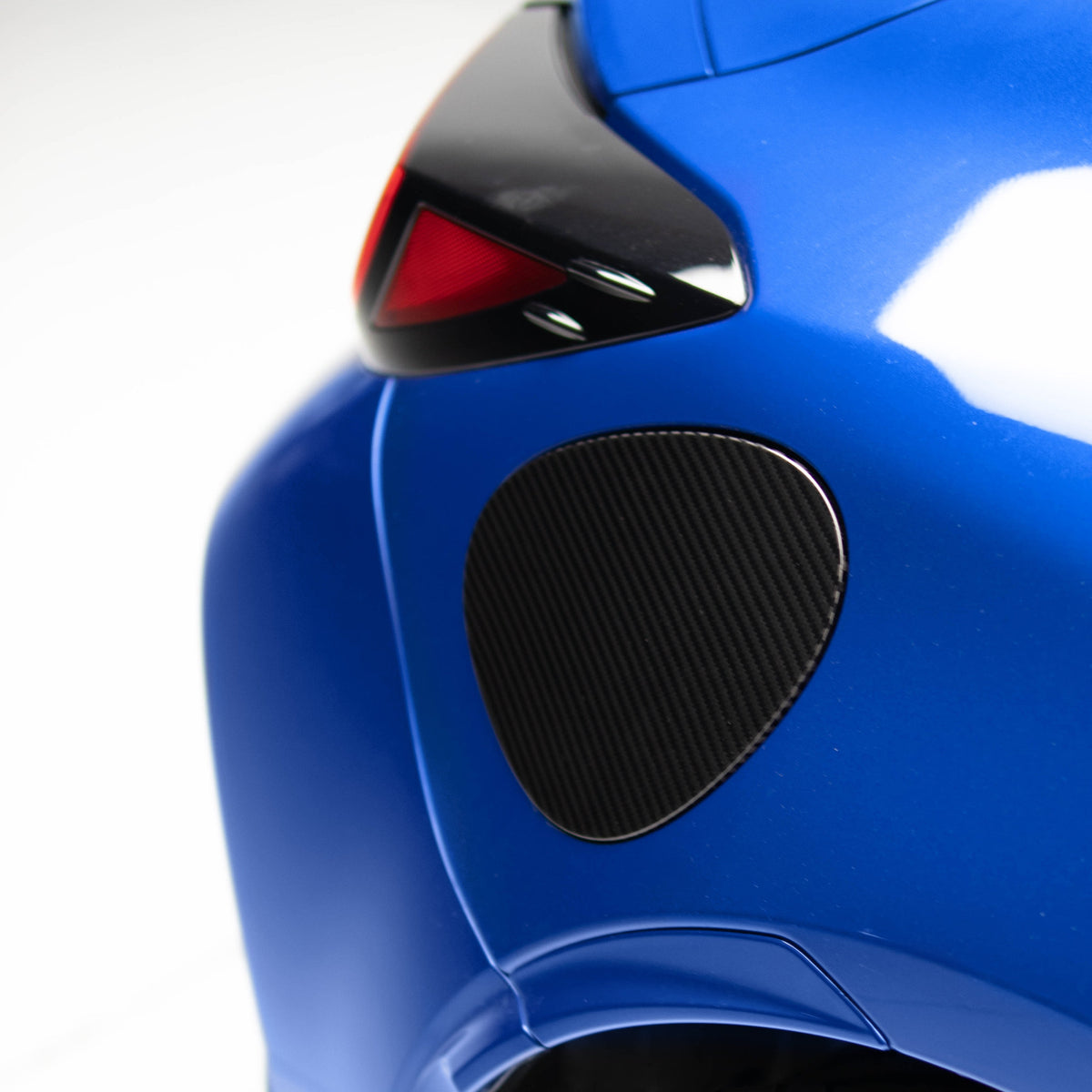 Dry Carbon Fuel Cap Cover for Subaru BRZ (ZD8) / Toyota GR86 (ZN8) 2022+ – image 6