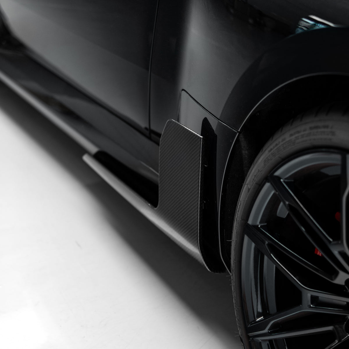 M Performance Style Pre Pregged Dry Carbon Fiber Side Skirt for BMW M2 G87 2023+ – image 3