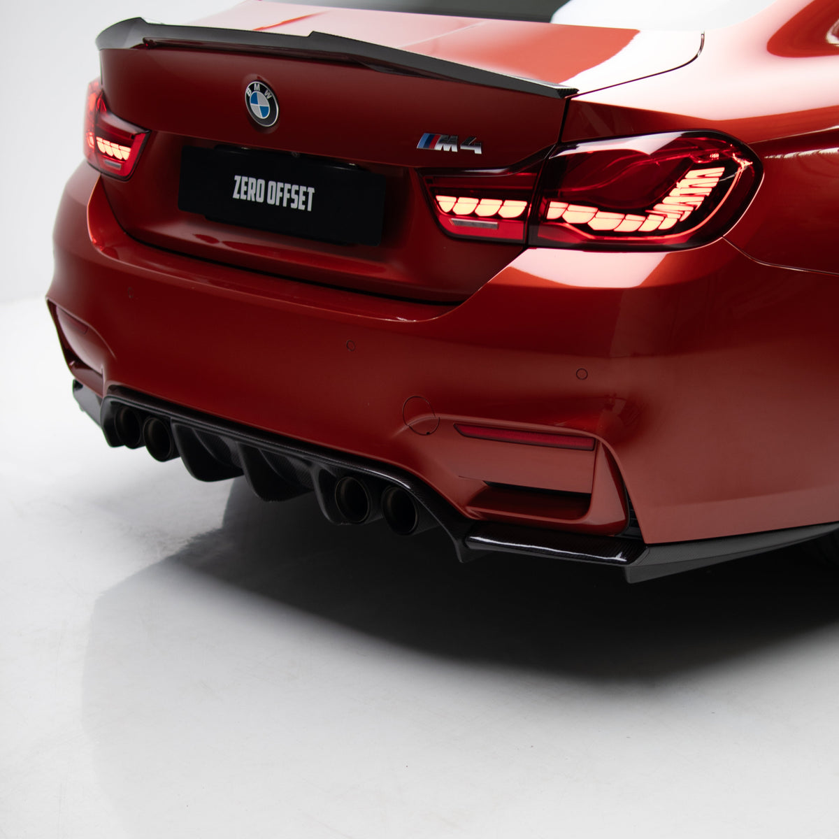 Vorsteiner Style Pre Pregged Carbon Fiber Rear Diffuser for BMW M3 F80 / M4 F82 F83 2014-2020 – image 11