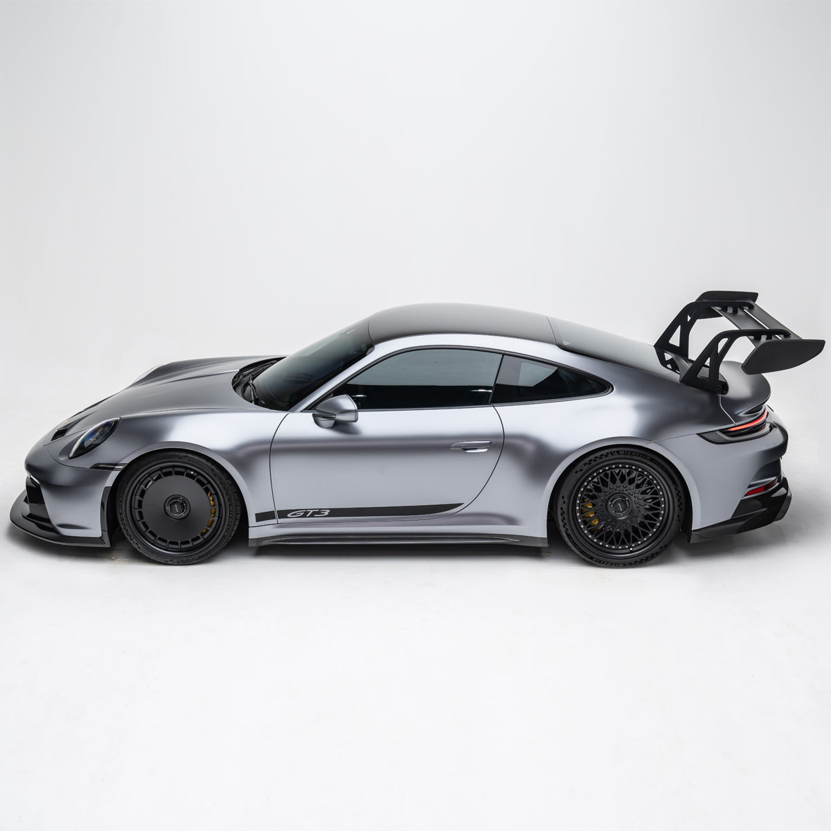 Porsche 992.2 / 992.1 GT3 Prepreg Carbon Fiber Side Skirts – image 9